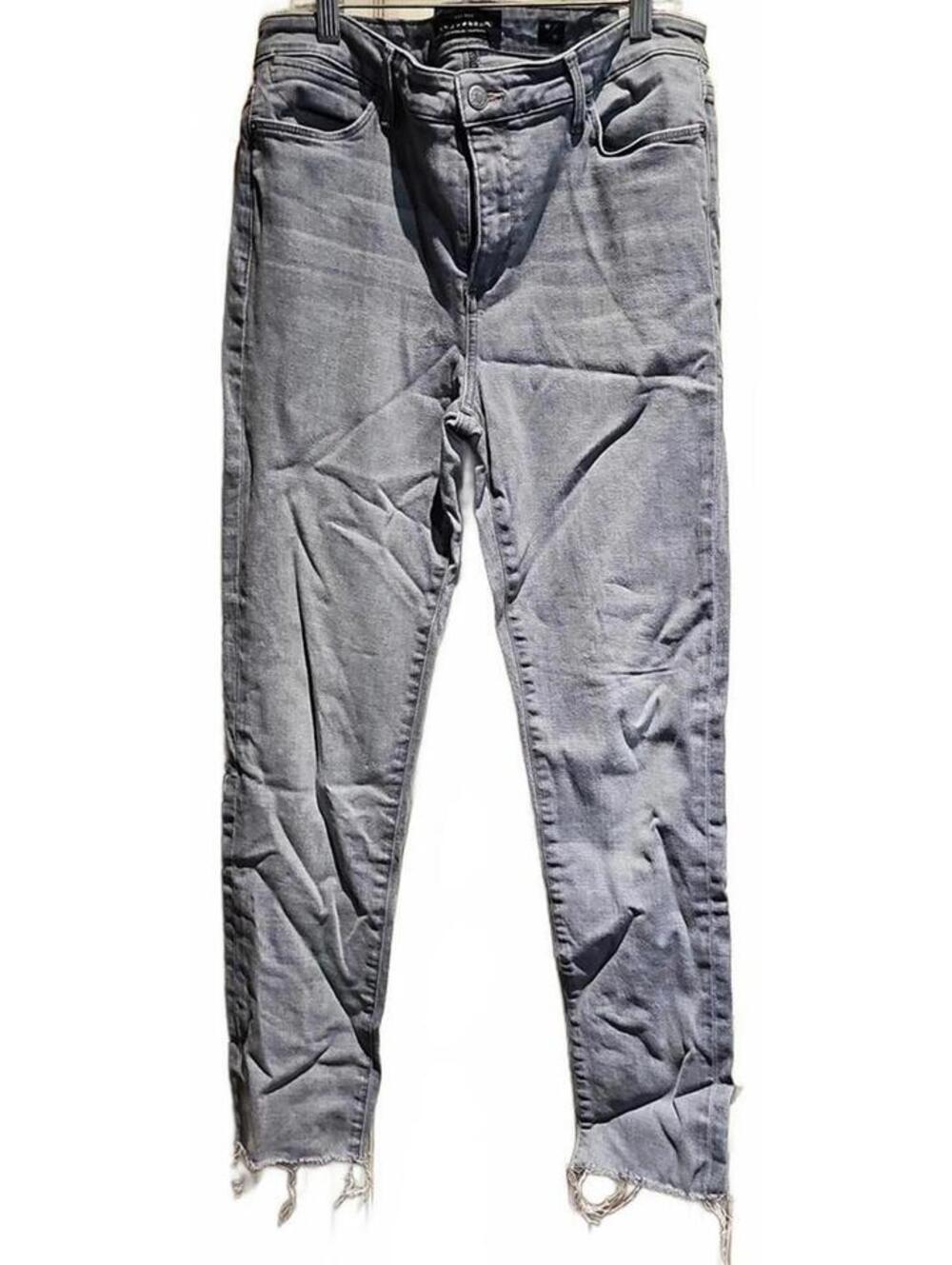 Lucky Brand Hayden Skinny jeans size 12/31. Frayed hems
